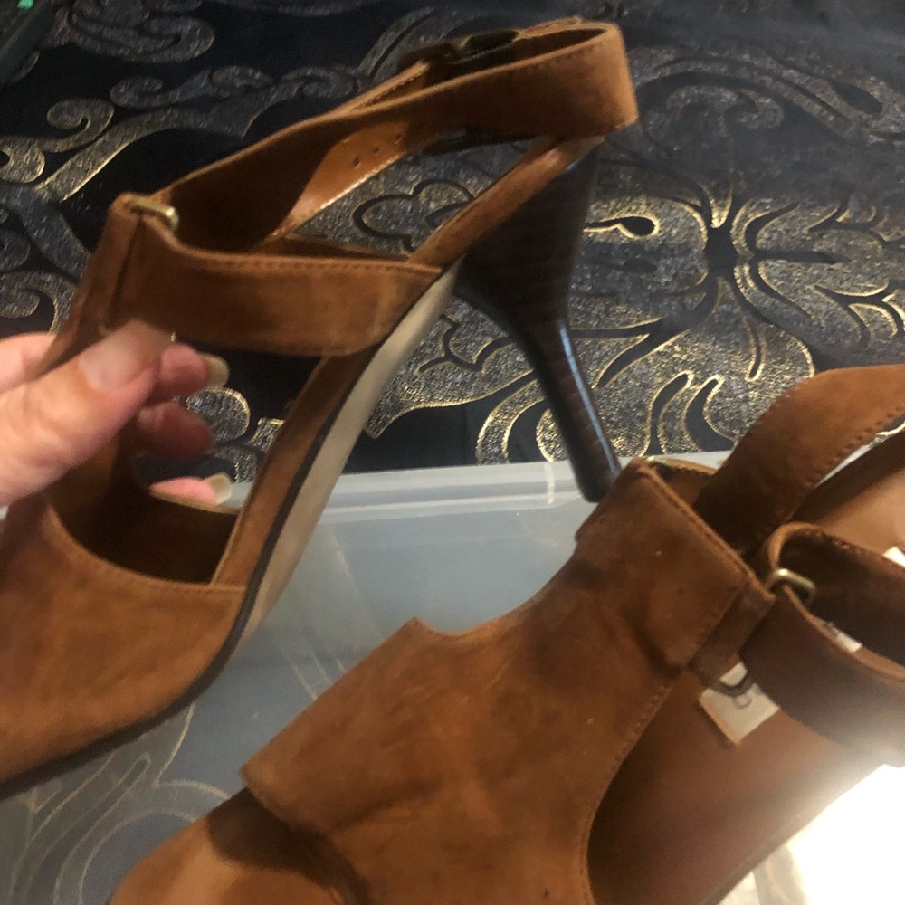 Shoes - Picture 2 of 2